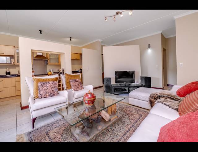 2 BEDROOM APARTMENT FOR SALE IN BEVERLEY